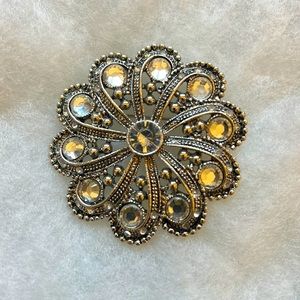 Brooch